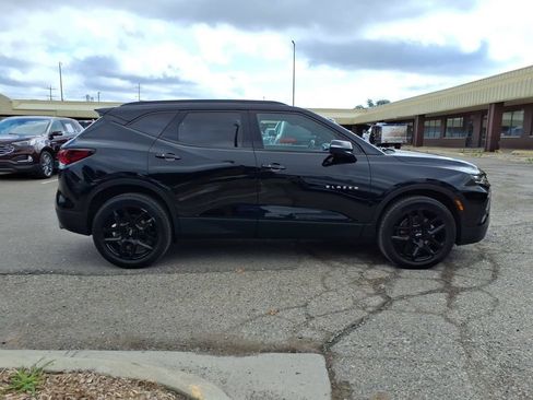 Used 2021 Chevrolet Blazer LT w/ Sound & Technology Package FWD image 6