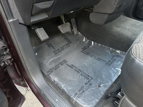 Used 2004 Dodge Ram 1500 Truck ST w/ ST Value Group image 17