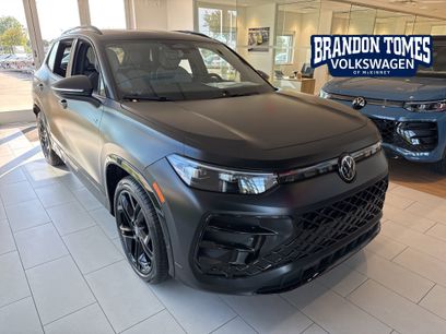 New 2025 Volkswagen Tiguan SE R-Line