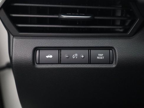 New 2026 Nissan Altima 2.5 SV AWD/4WD image 13