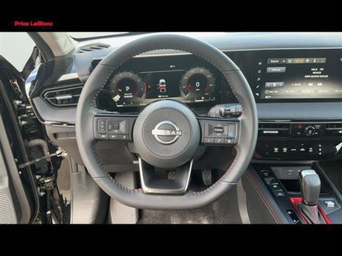 New 2025 Nissan Kicks SR w/ Illumination Package FWD image 11
