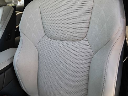 New 2026 Lexus RX 450h AWD image 23