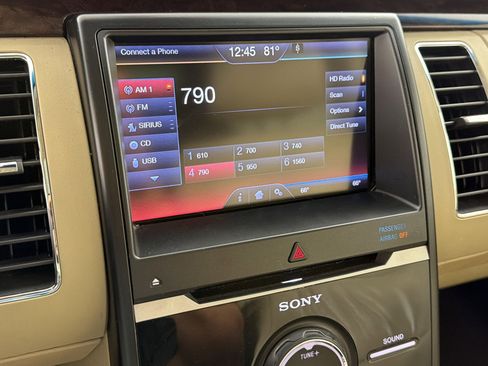 Used 2013 Ford Flex Limited FWD image 23