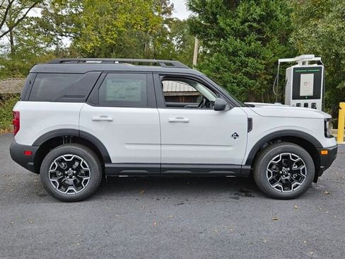 New 2025 Ford Bronco Sport Outer Banks AWD/4WD image 15