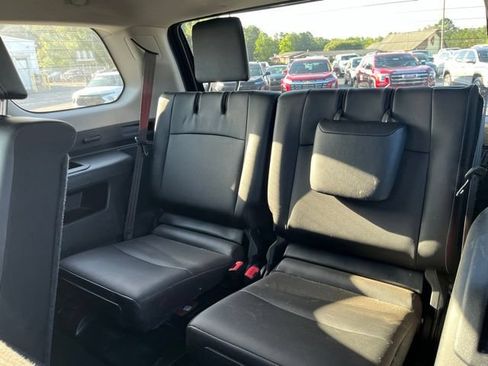 Used 2022 Toyota 4Runner SR5 Premium w/ Moonroof Package RWD image 15