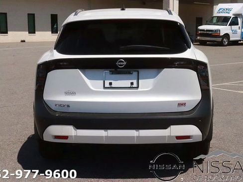 New 2026 Nissan Kicks SR FWD image 6