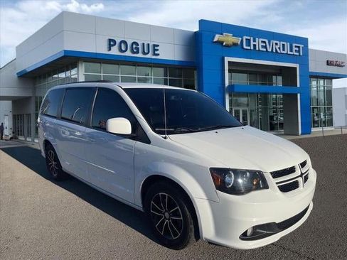 Used 2017 Dodge Grand Caravan GT image 1