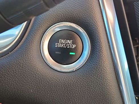 Certified 2023 Chevrolet Traverse RS image 17