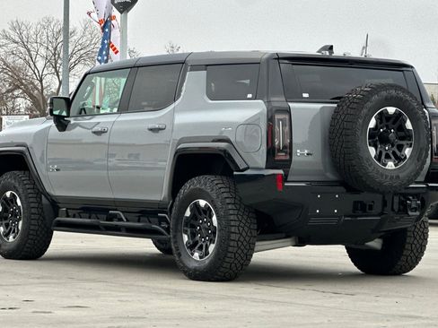 New 2025 GMC Hummer EV 3X w/ Extreme Off-Road Package image 4