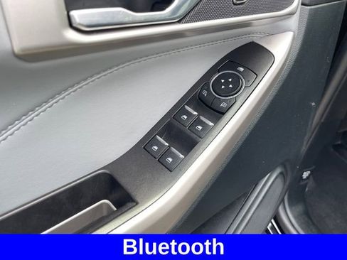 Used 2024 Ford Explorer XLT w/ Equipment Group 202A AWD/4WD image 11