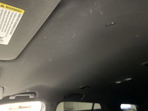 Used 2023 Chevrolet Traverse LS image 22