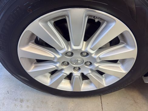 Used 2014 Toyota Sienna Limited w/ Limited Premium Package FWD image 31