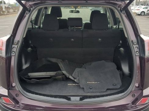 Used 2016 Toyota RAV4 XLE image 16