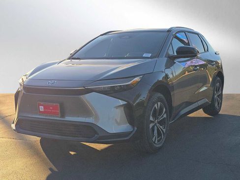 Used 2024 Toyota bZ4X XLE image 7