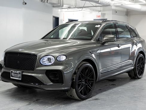 Used 2021 Bentley Bentayga image 1