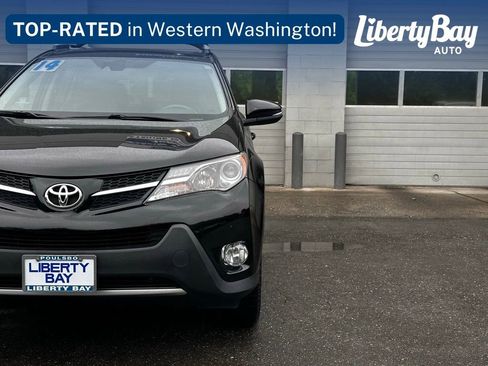 Used 2014 Toyota RAV4 Limited w/ Technology Package AWD/4WD image 2