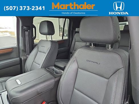 Used 2025 GMC Yukon XL Denali image 10