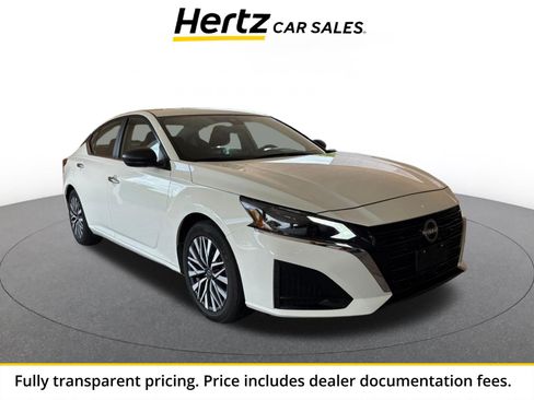 Used 2025 Nissan Altima 2.5 SV FWD image 1