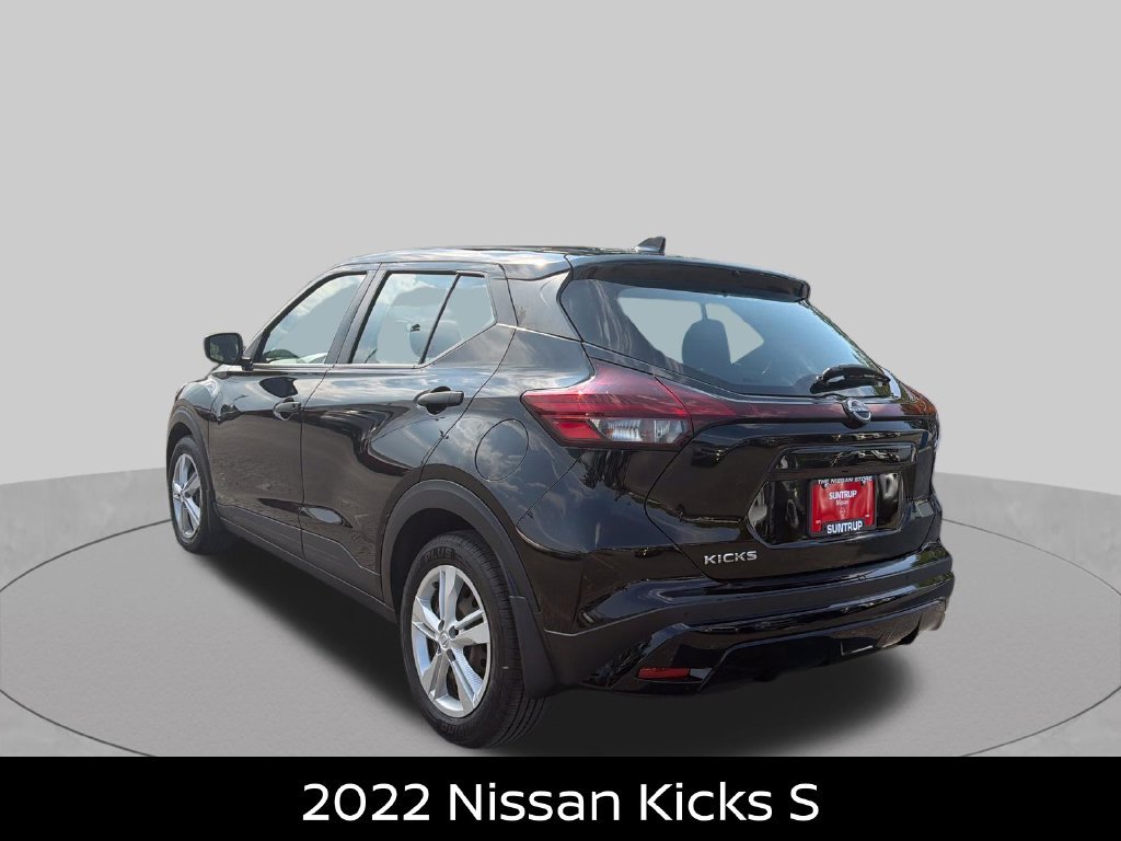 Certified 2022 Nissan Kicks S FWD image 3