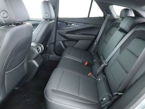 Used 2024 Chevrolet Blazer EV LT image 18