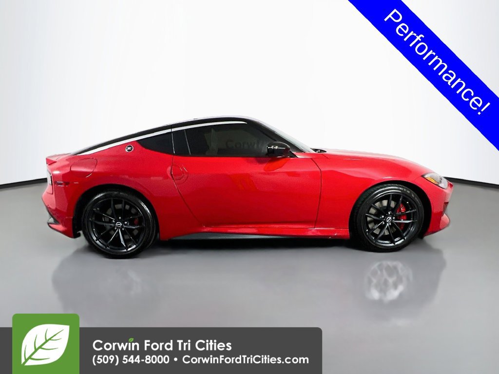 Used 2025 Nissan Z Performance w/ Floor Mat Package RWD image 17