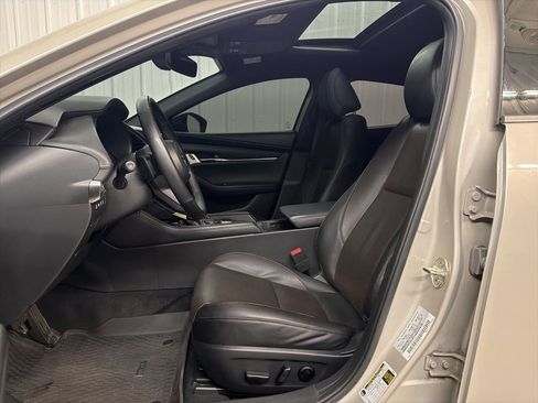 Used 2024 MAZDA MAZDA3 Hatchback w/Premium Plus Pkg image 10