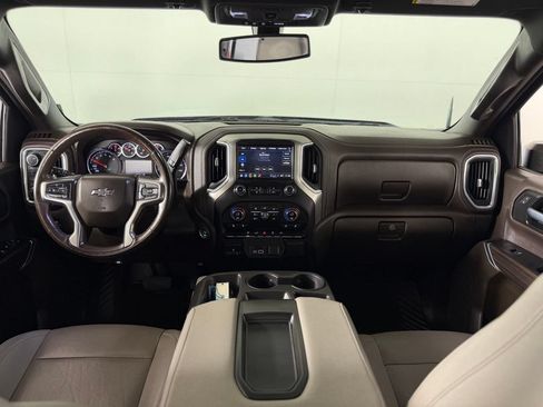 Used 2021 Chevrolet Silverado 1500 LT w/ Convenience Package II AWD/4WD image 16