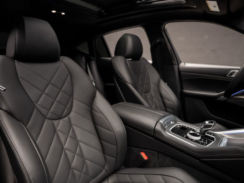 Used 2023 BMW X6 xDrive40i w/ M Sport Package image 63