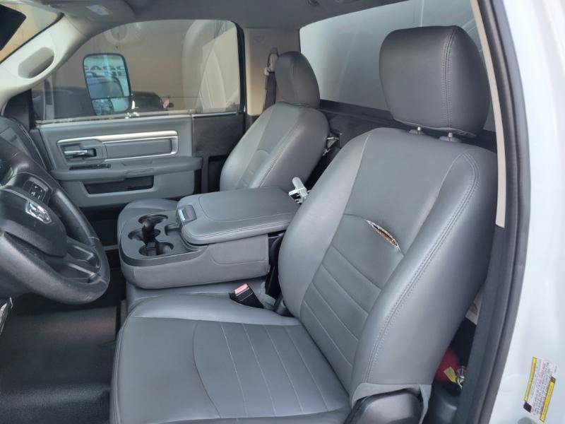 Used 2017 RAM 5500 Tradesman w/ Power & Remote Entry Group RWD image 30
