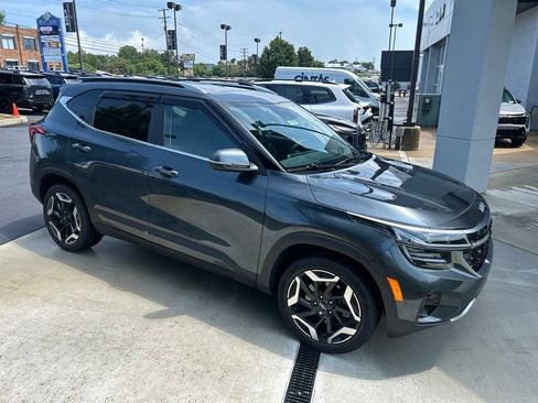 Certified 2024 Kia Seltos SX w/ SX Sunroof Package AWD/4WD image 1