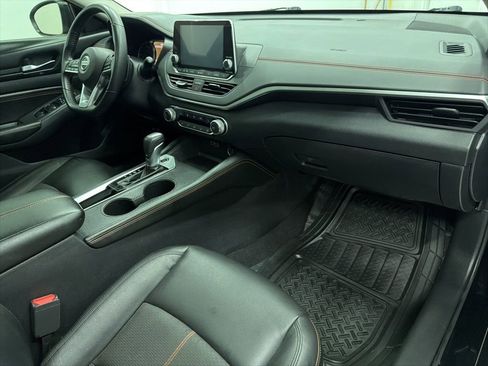 Used 2020 Nissan Altima 2.5 SR w/ Premium Package image 28