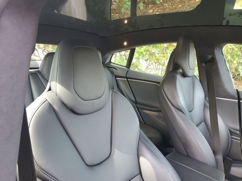 Used 2019 Tesla Model S Long Range AWD/4WD image 24