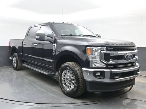 Used 2021 Ford F250 XLT w/ XLT Premium Package AWD/4WD image 2