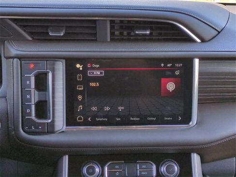 Used 2023 GMC Yukon Denali image 17