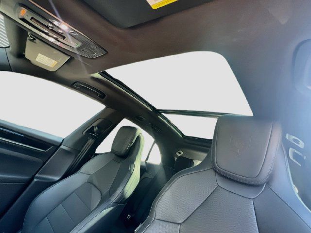 Certified 2025 Porsche Macan 4 Electric AWD/4WD image 14
