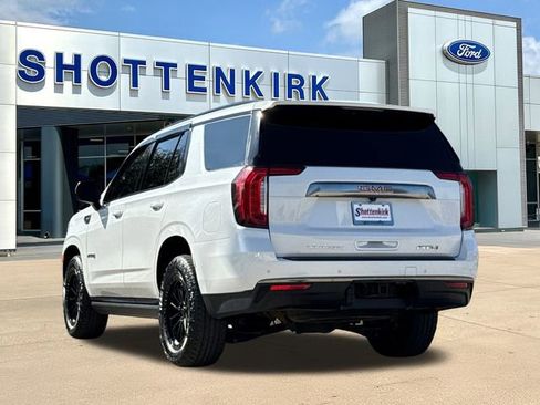 Used 2024 GMC Yukon AT4 w/ AT4 Premium Package image 6