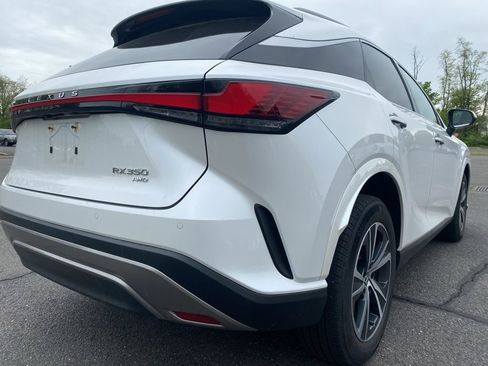 Used 2024 Lexus RX 350 Premium w/ Convenience Package AWD/4WD image 4