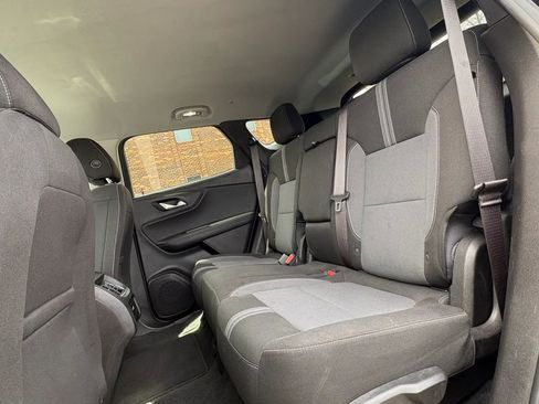 Used 2023 Chevrolet Blazer LT image 25