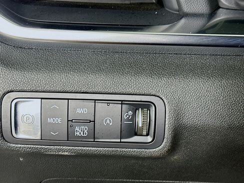 Used 2025 GMC Terrain Elevation AWD/4WD image 17