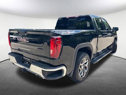Used 2022 GMC Sierra 1500 SLT w/ SLT Premium Plus Package AWD/4WD image 13