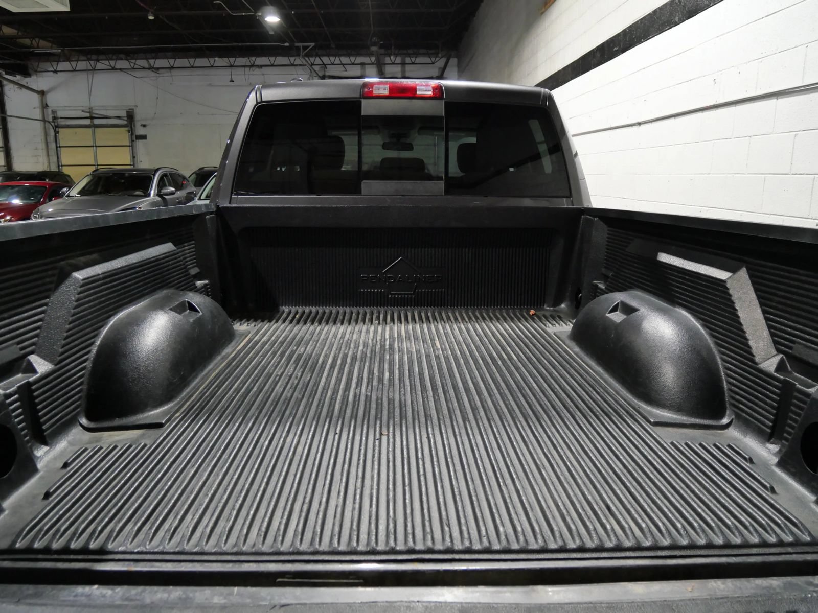 Used 2018 RAM 1500 Classic SLT AWD/4WD image 7