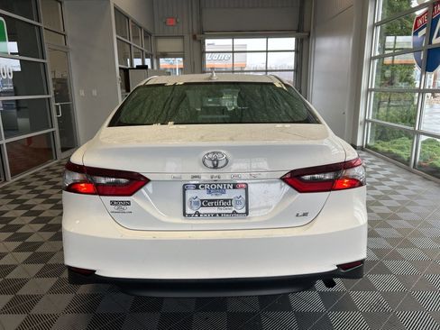 Used 2024 Toyota Camry LE image 5