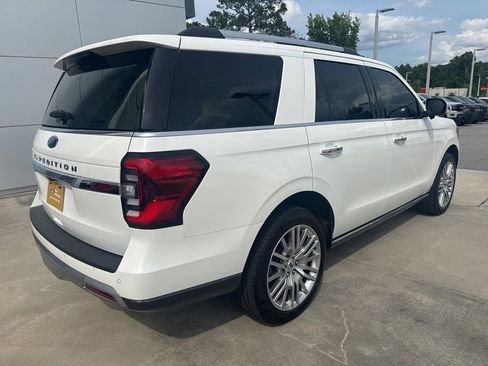 Used 2024 Ford Expedition Limited RWD image 6