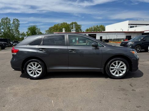 Used 2009 Toyota Venza AWD image 6