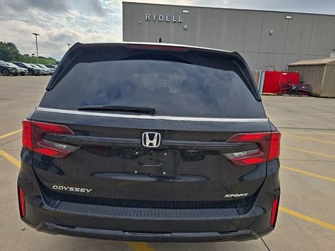 Used 2025 Honda Odyssey Sport-L image 6