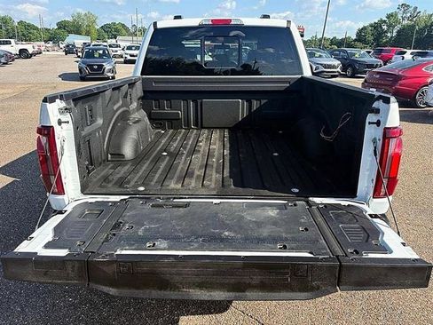 Used 2025 Ford F150 Lariat w/ Equipment Group 502A High AWD/4WD image 14