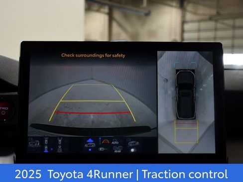Used 2025 Toyota 4Runner TRD Off-Road Premium image 15
