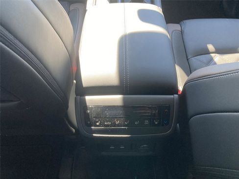 New 2026 Nissan Pathfinder Platinum w/ Cargo Package FWD image 21