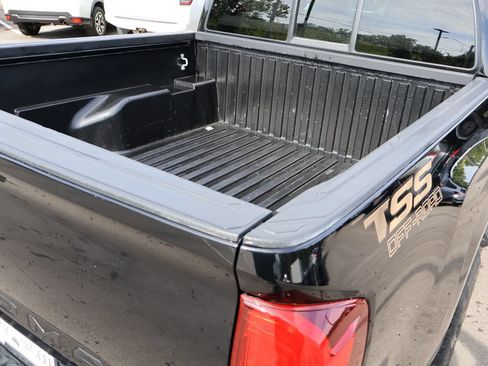 Used 2023 Toyota Tacoma SR AWD/4WD image 15