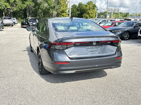 Used 2025 Honda Accord SE image 4